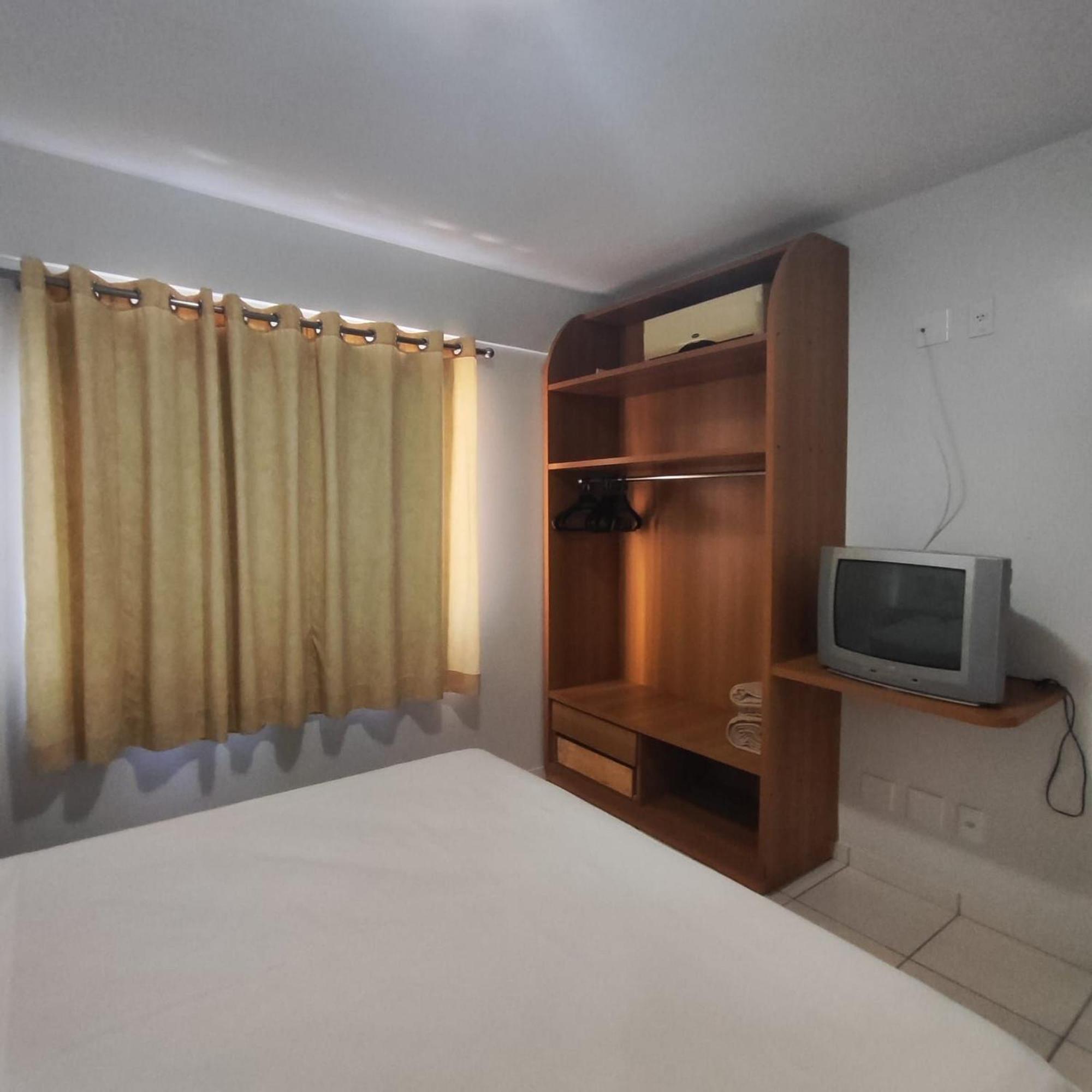Golden Dolphin Grand Hotel Piscinas 24 Hs Mp Caldas Novas